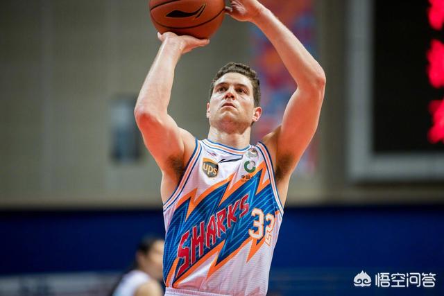 中国男篮集训名单：周琦回归 赵继伟赵睿在列