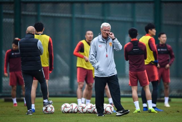 托马斯40分篮网大胜76人 福克斯41分国王屠牛