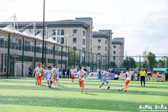 跟队记者：拜仁不太可能与萨内续约 冬窗也不引援